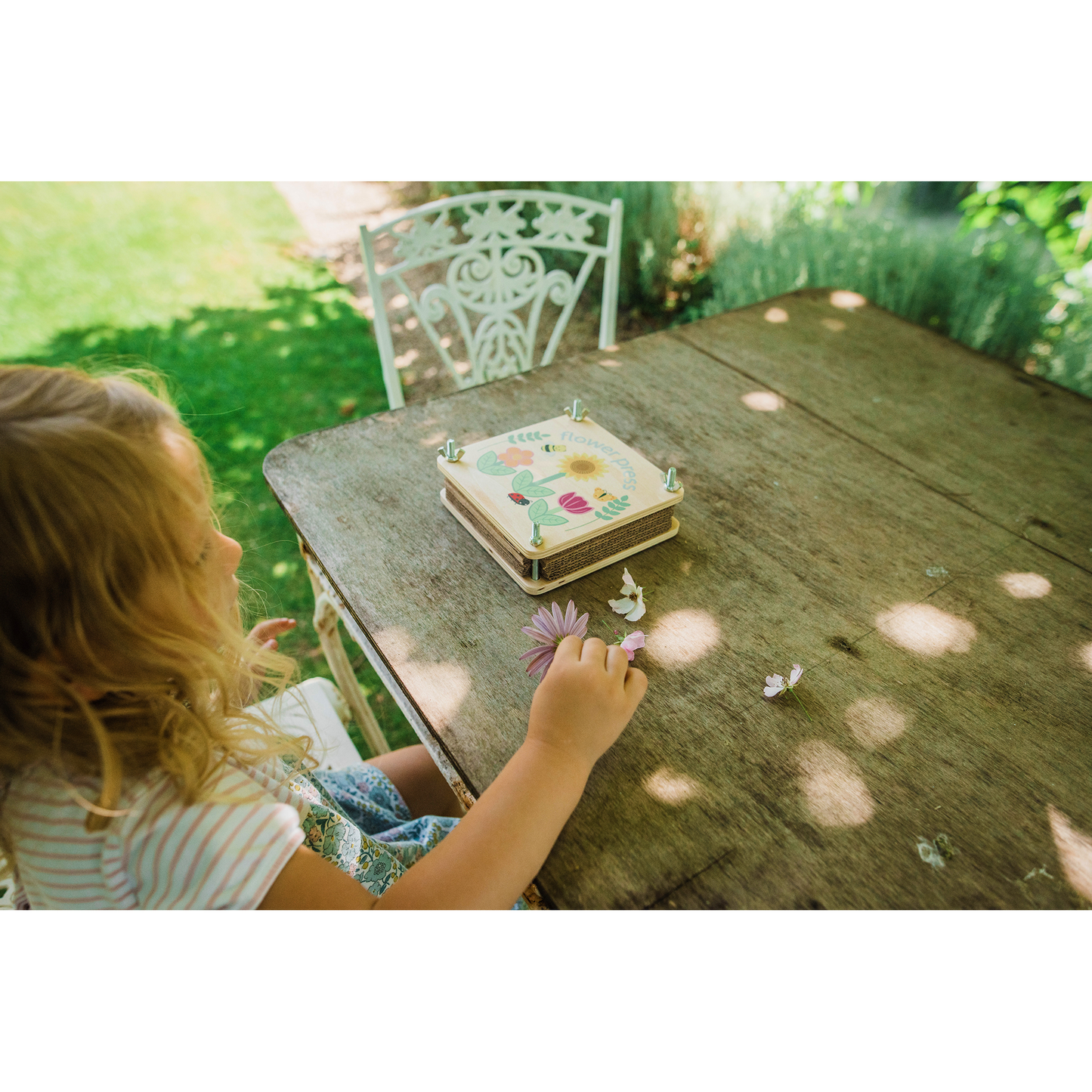 
                  
                    Flower Press Wooden
                  
                