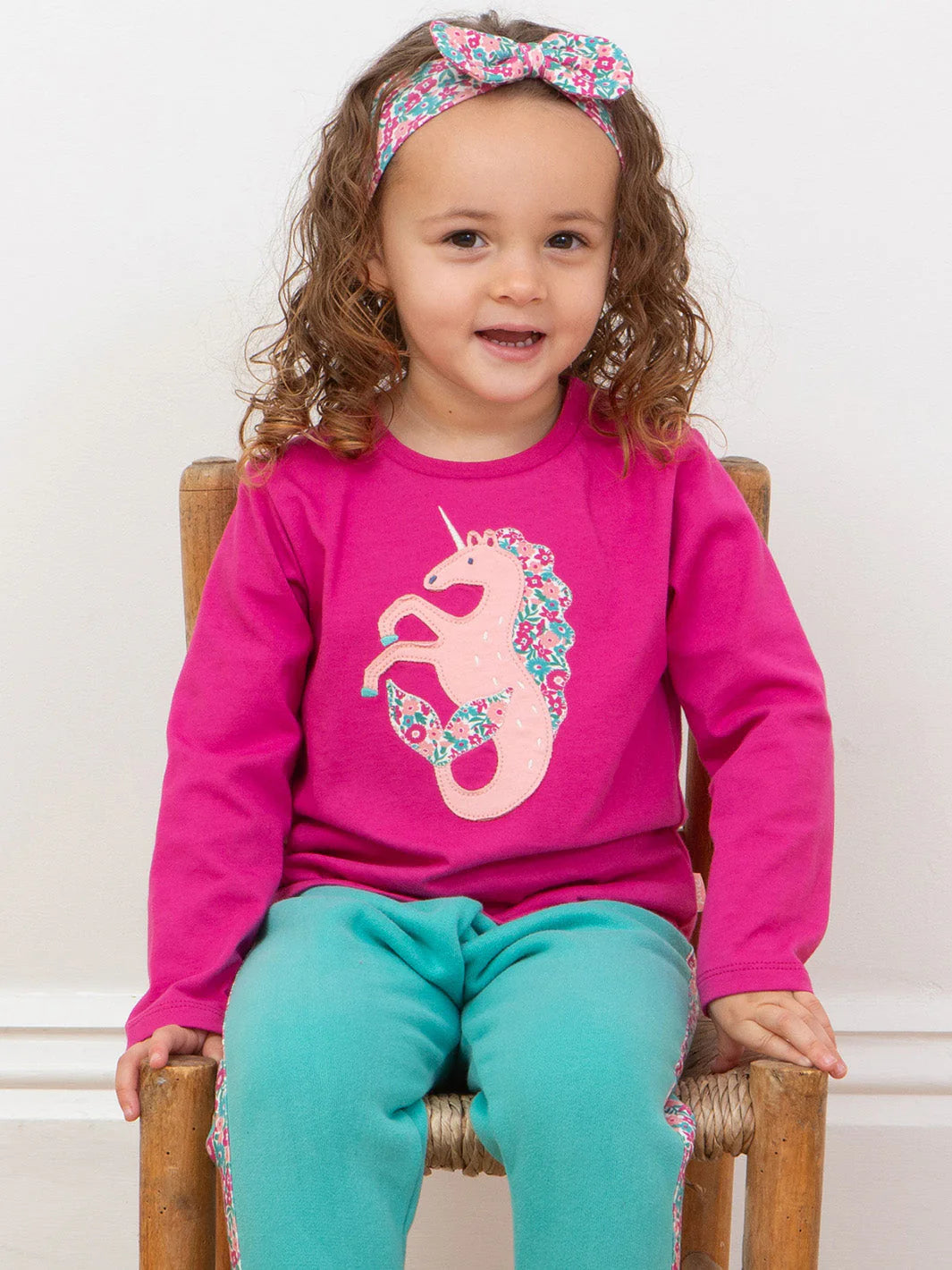 
                  
                    Merhorse t- shirt
                  
                