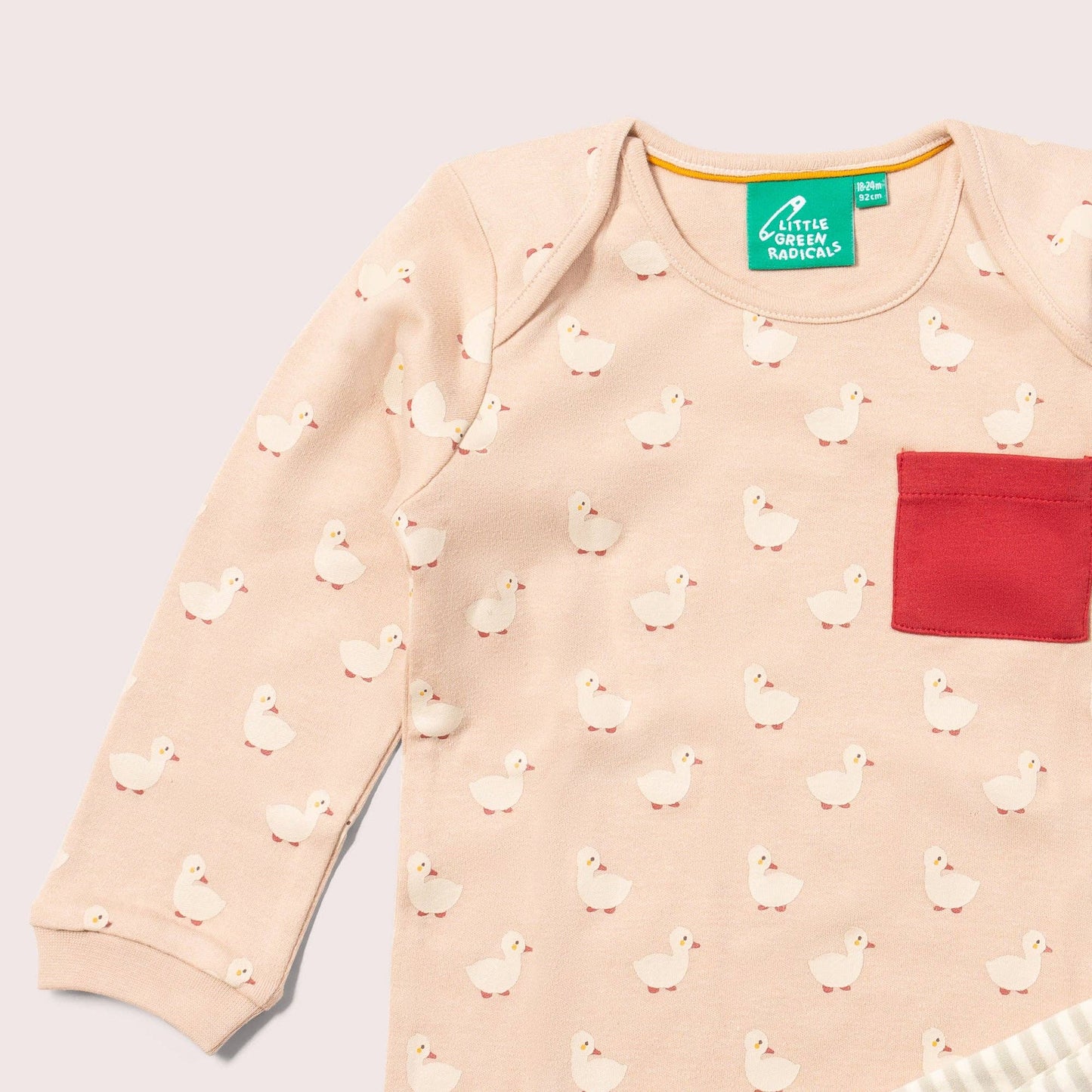 
                  
                    Puddle Ducks Organic T-Shirt & Jogger Playset: Oatmeal
                  
                