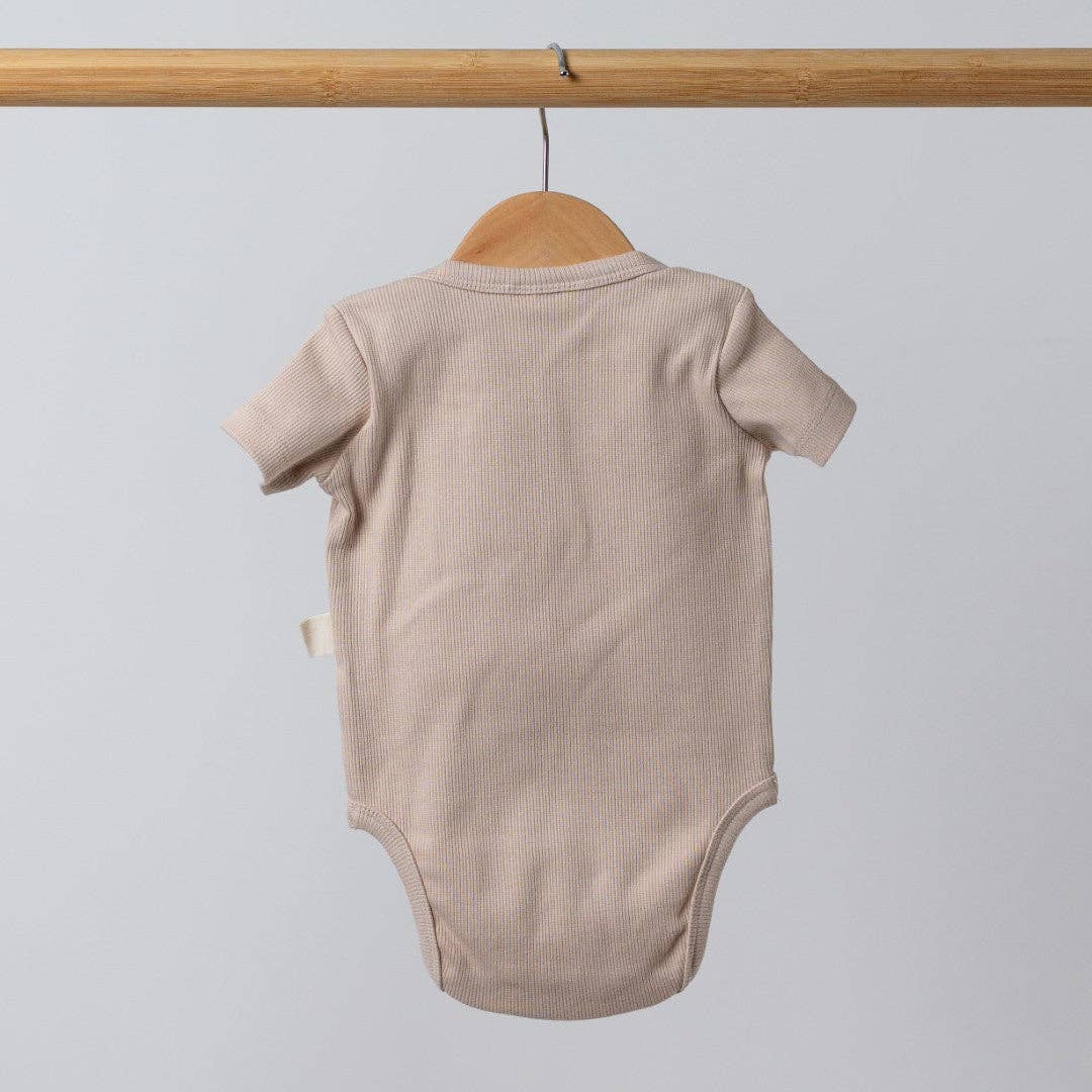 
                  
                    Short Sleeve Bodysuit: Oat
                  
                